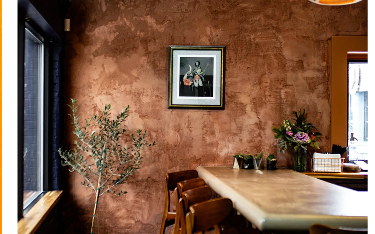 Anoche — restaurant photograph