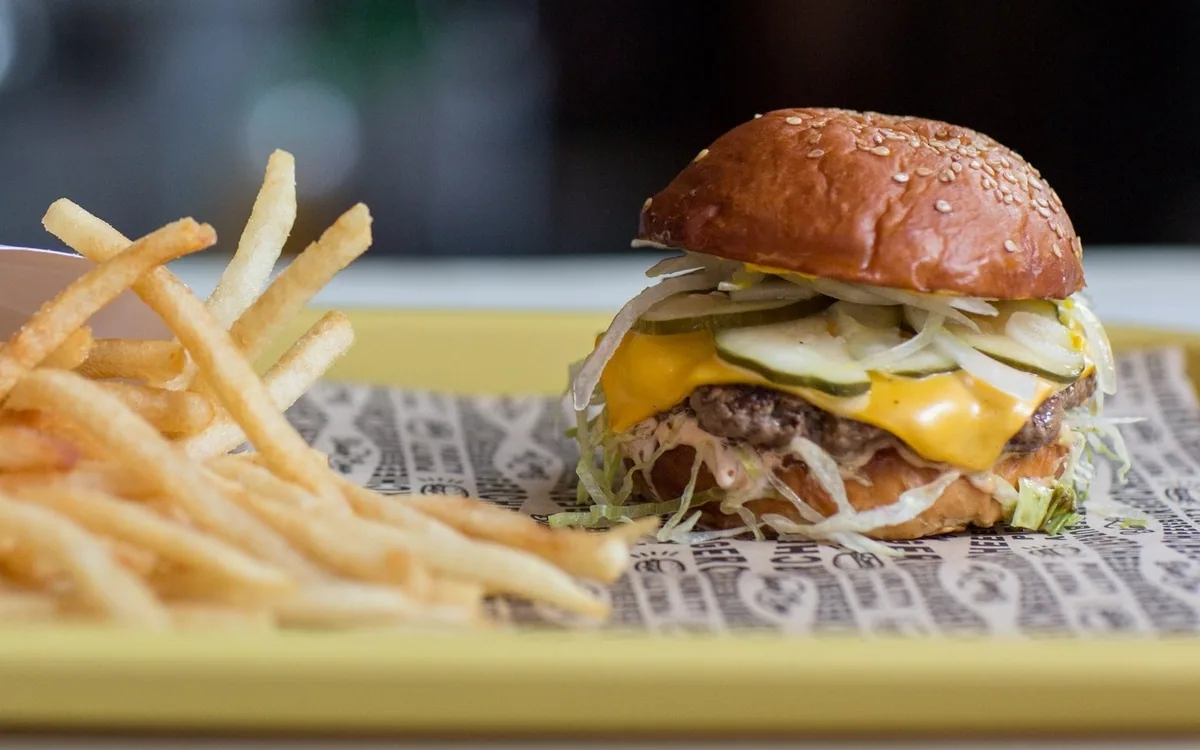 Black Cow — restaurant photograph