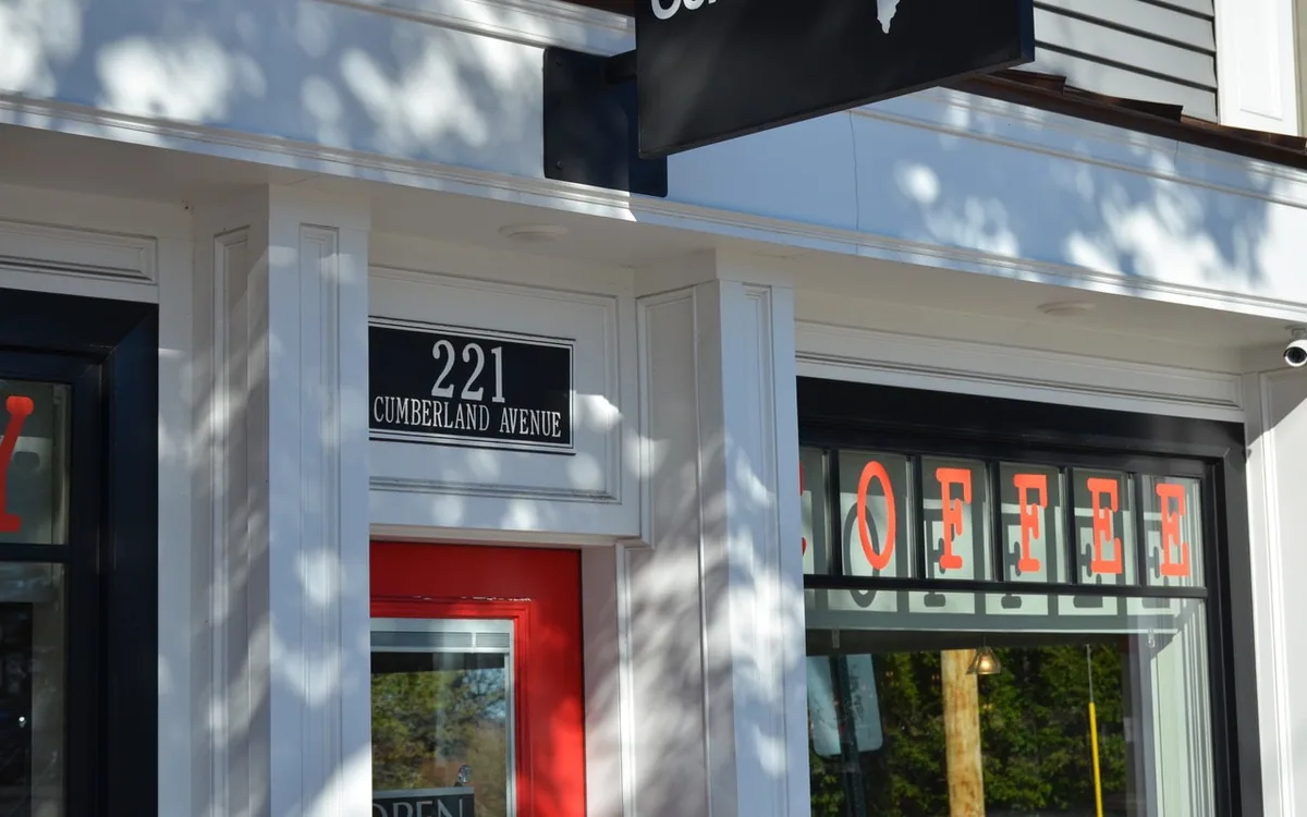 Coffee Me Up — restaurant photograph
