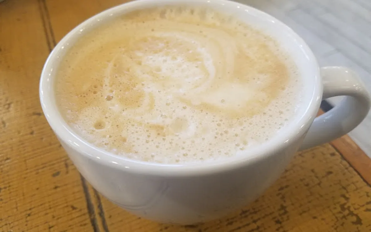 Crooked Mile Cafe — restaurant photograph