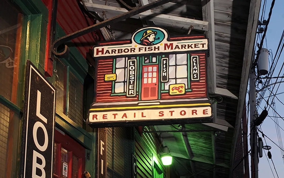 Harbor Fish Market — restaurant photograph