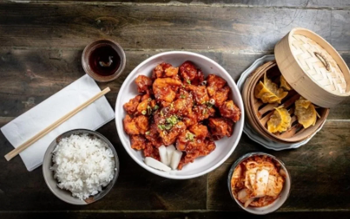 Fried chicken wings with three side dishes