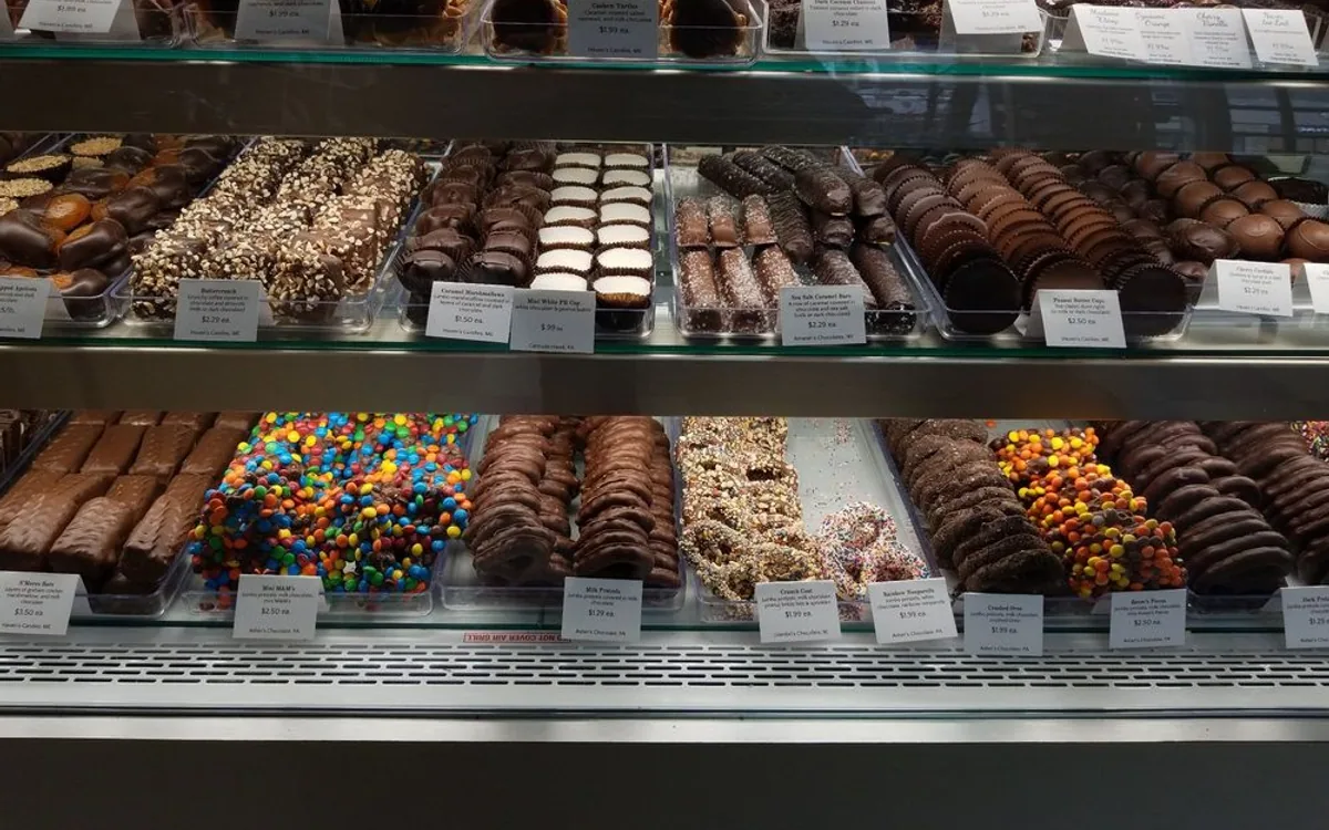 Old Port Candy — restaurant photograph
