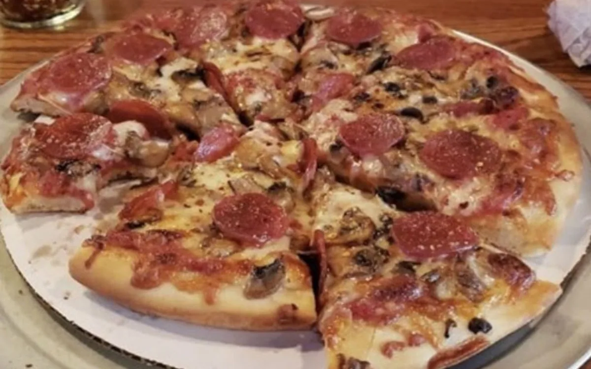 Pizza Villa — restaurant photograph