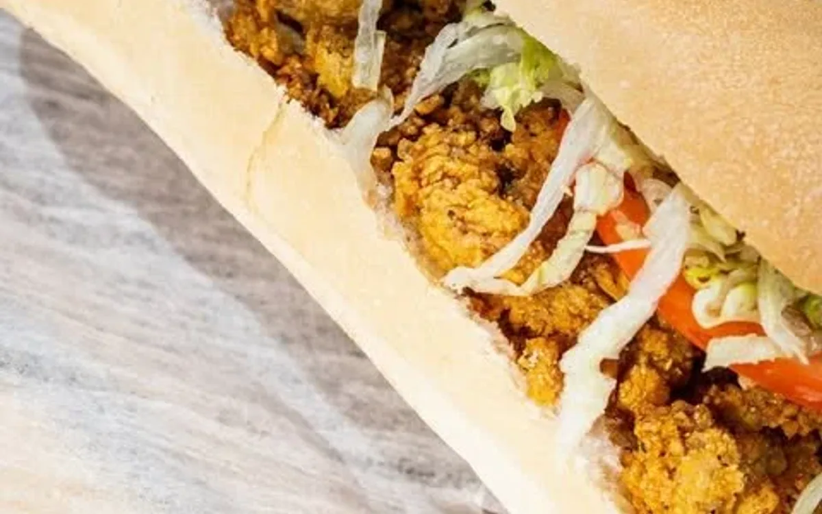 Po' Boys & Pickles — restaurant photograph