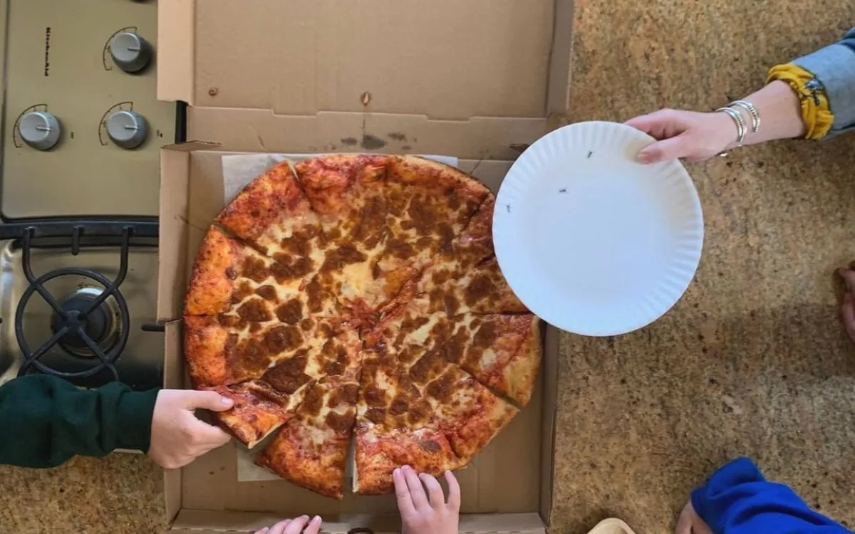 Back to school. Back to the box. Relax. We’ve got dinner for you tonight.
#portlandpieco #pizza #mainepizza